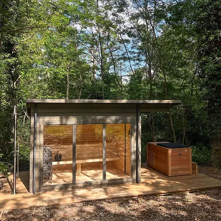Holiday home Maison De Reve Avec Sauna En Pleine Foret *